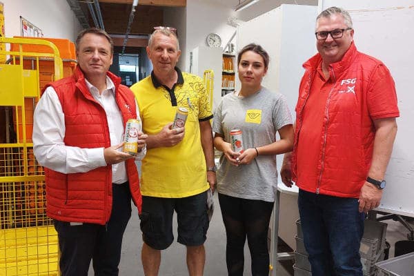 Getränke-Verteilaktion bei den Dienststellenbesuchen